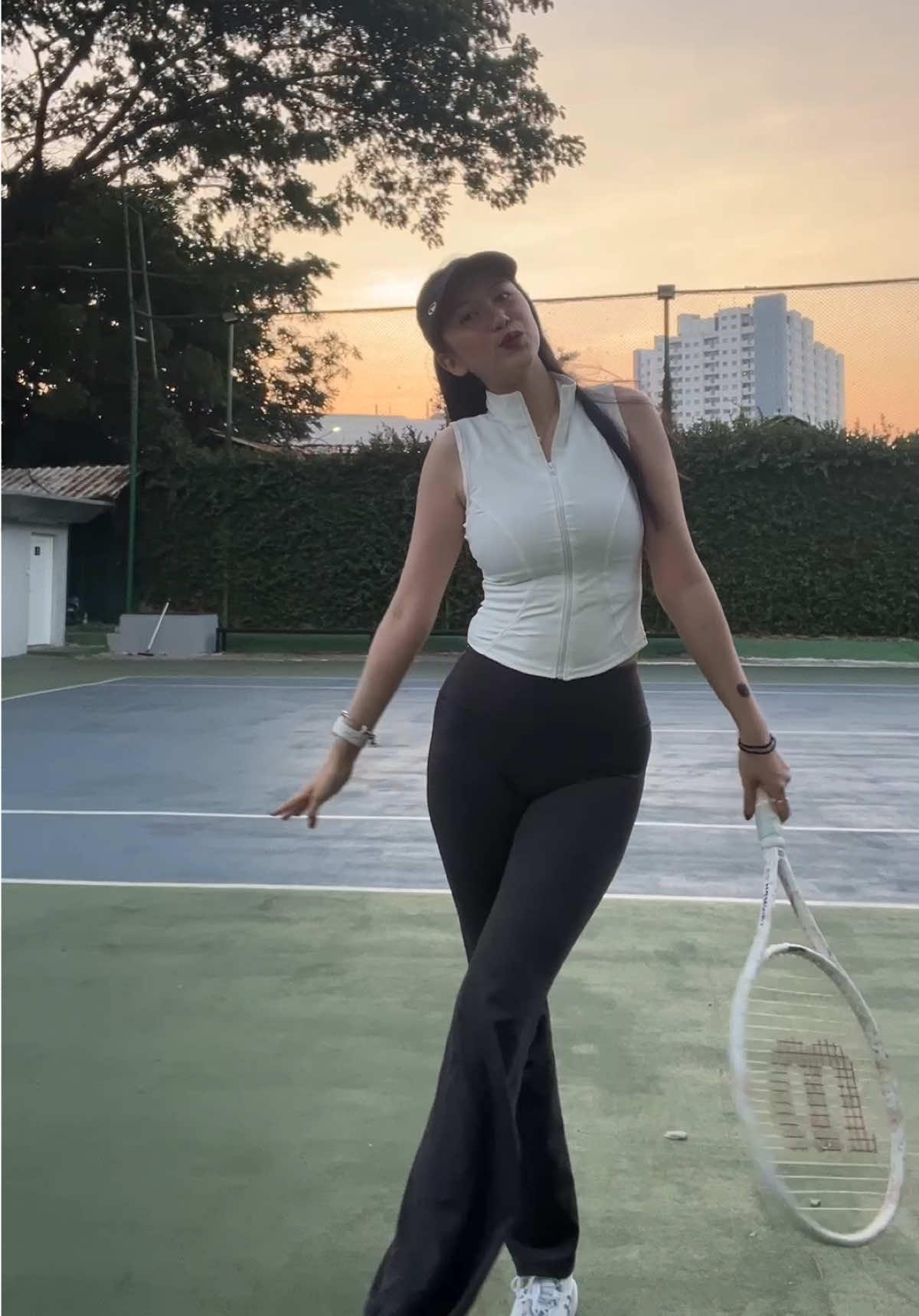 @jesslynastrella
