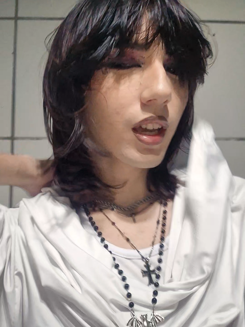 @ᵛᵃᵐᵖ✯