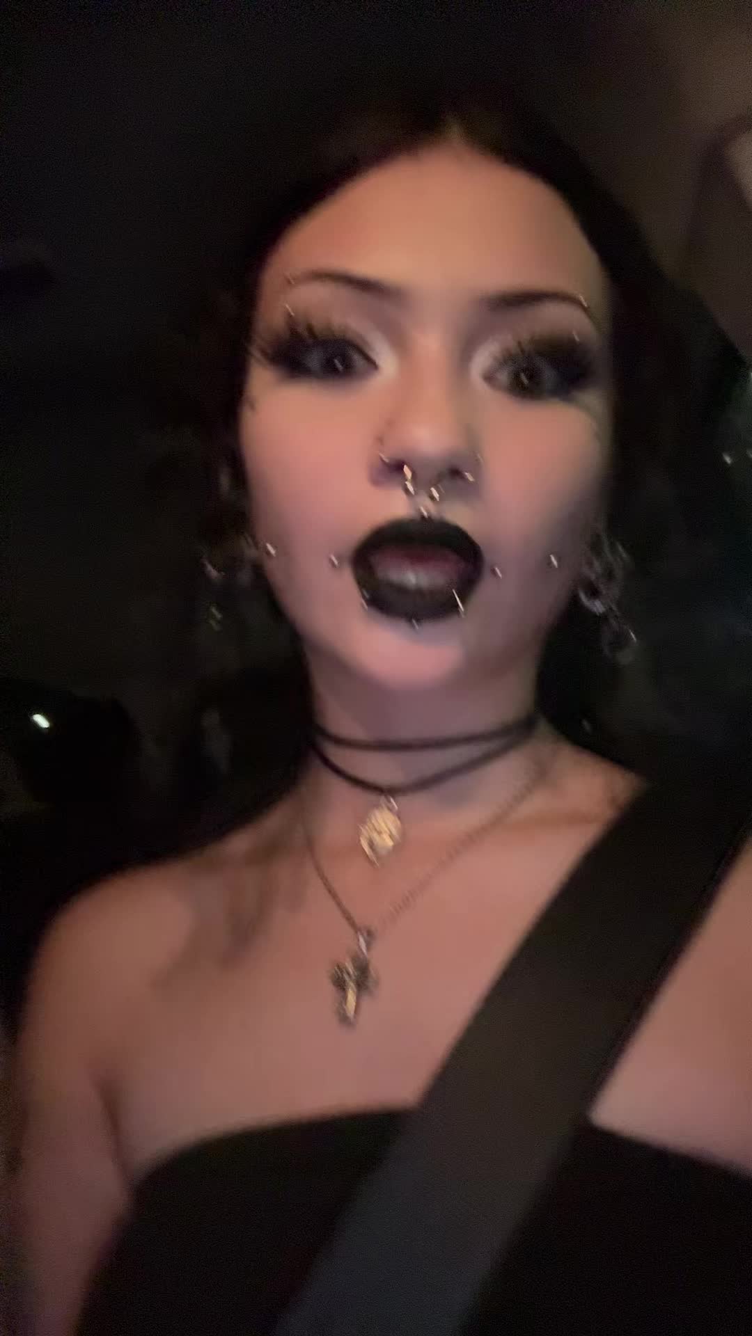 @miss.porcelain_