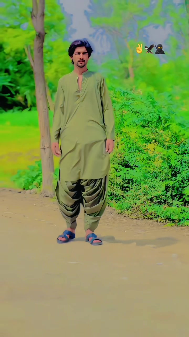 @کنگ نازک 🙌🖤