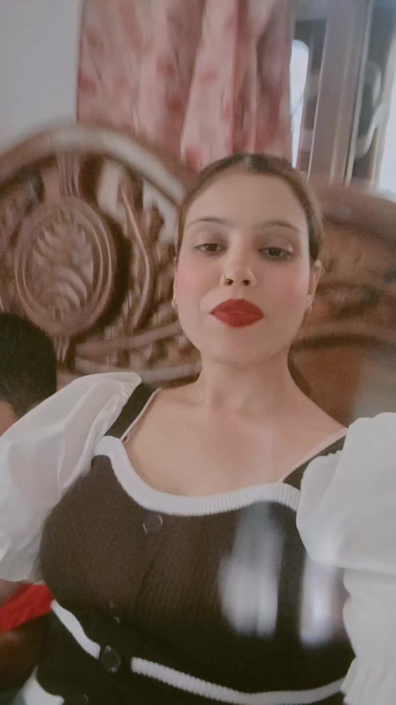 @🌸Nikki Thakur🌸 (Bhumihar)