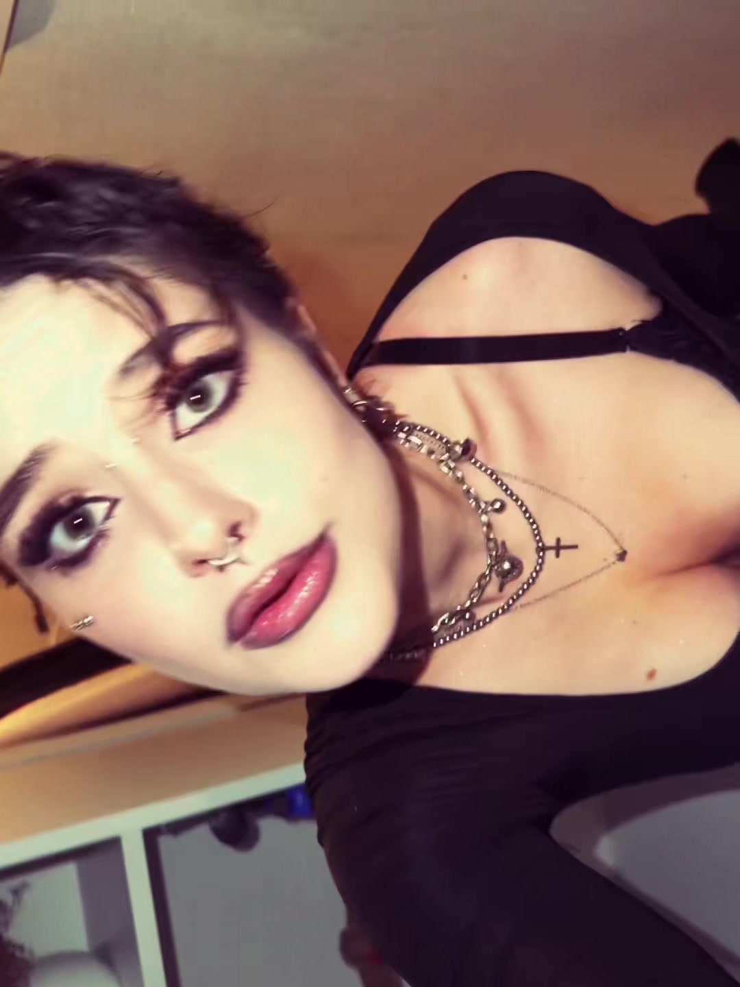 @h3r01nYA