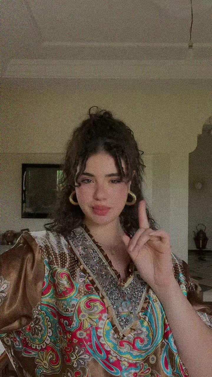 @♕