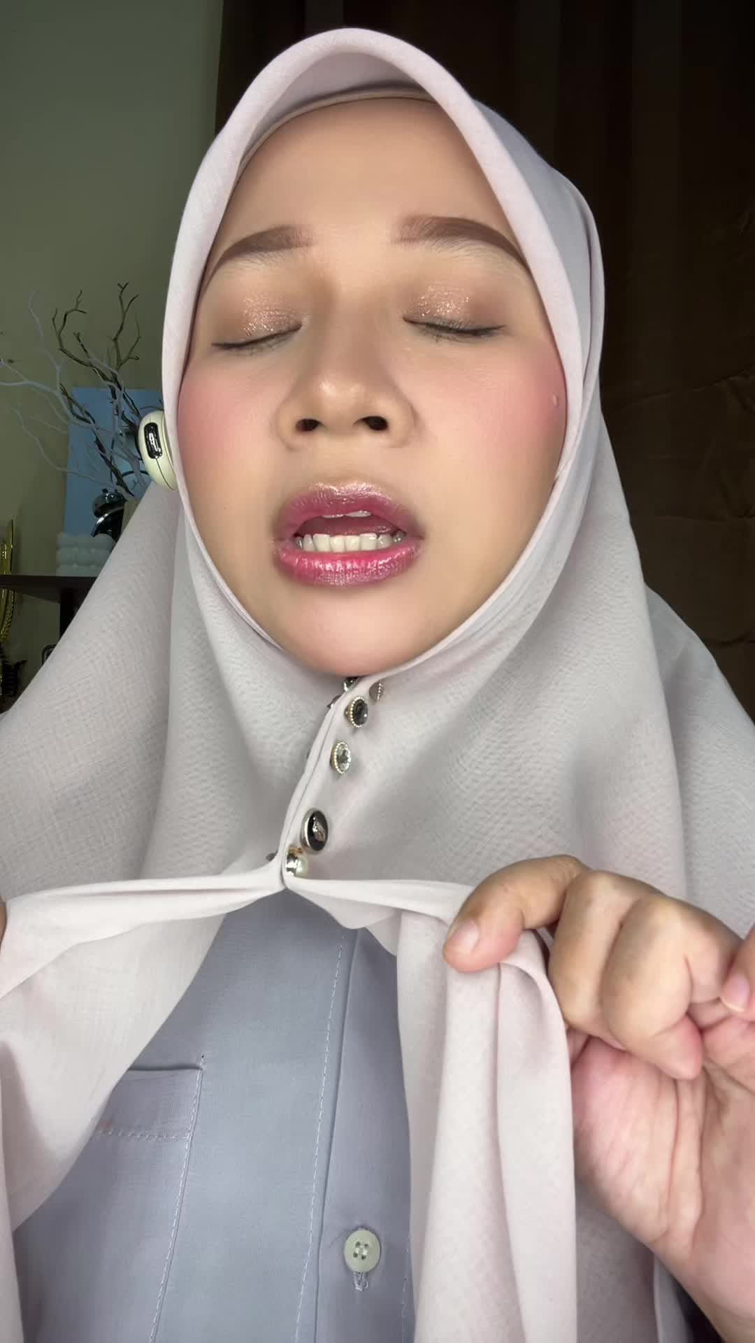 @Anis Yunia Akbar (AYA)