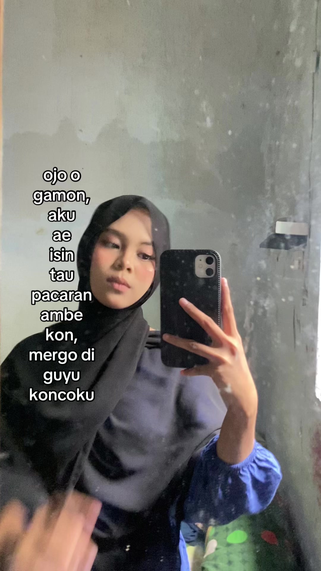 @mmm
