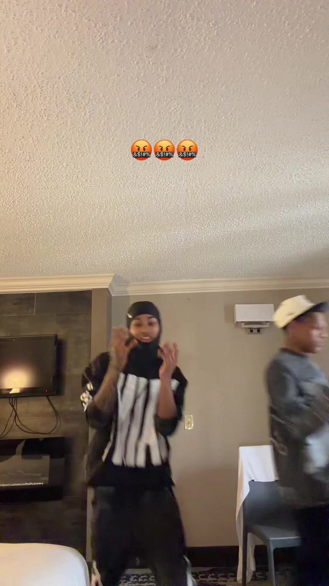 @𝑴𝒆𝒏𝒐𝒓 𝒂𝒙 😈👅