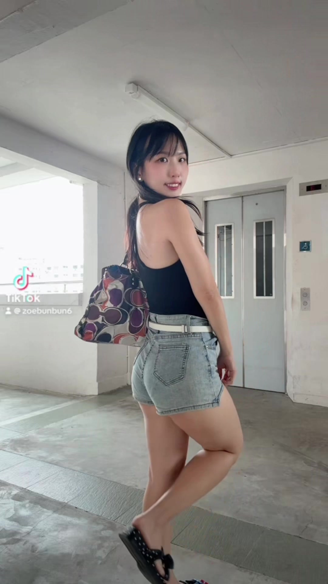 @Zoebunbun