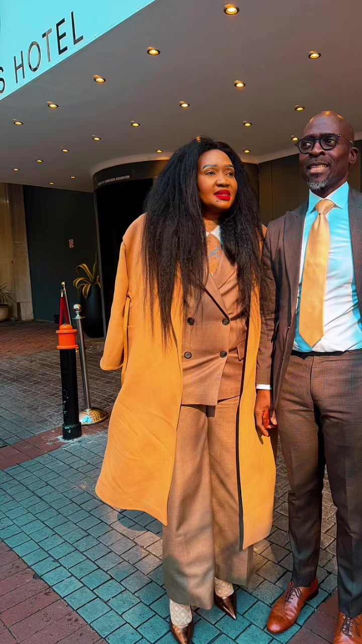 @Tandi_Mahambehlala