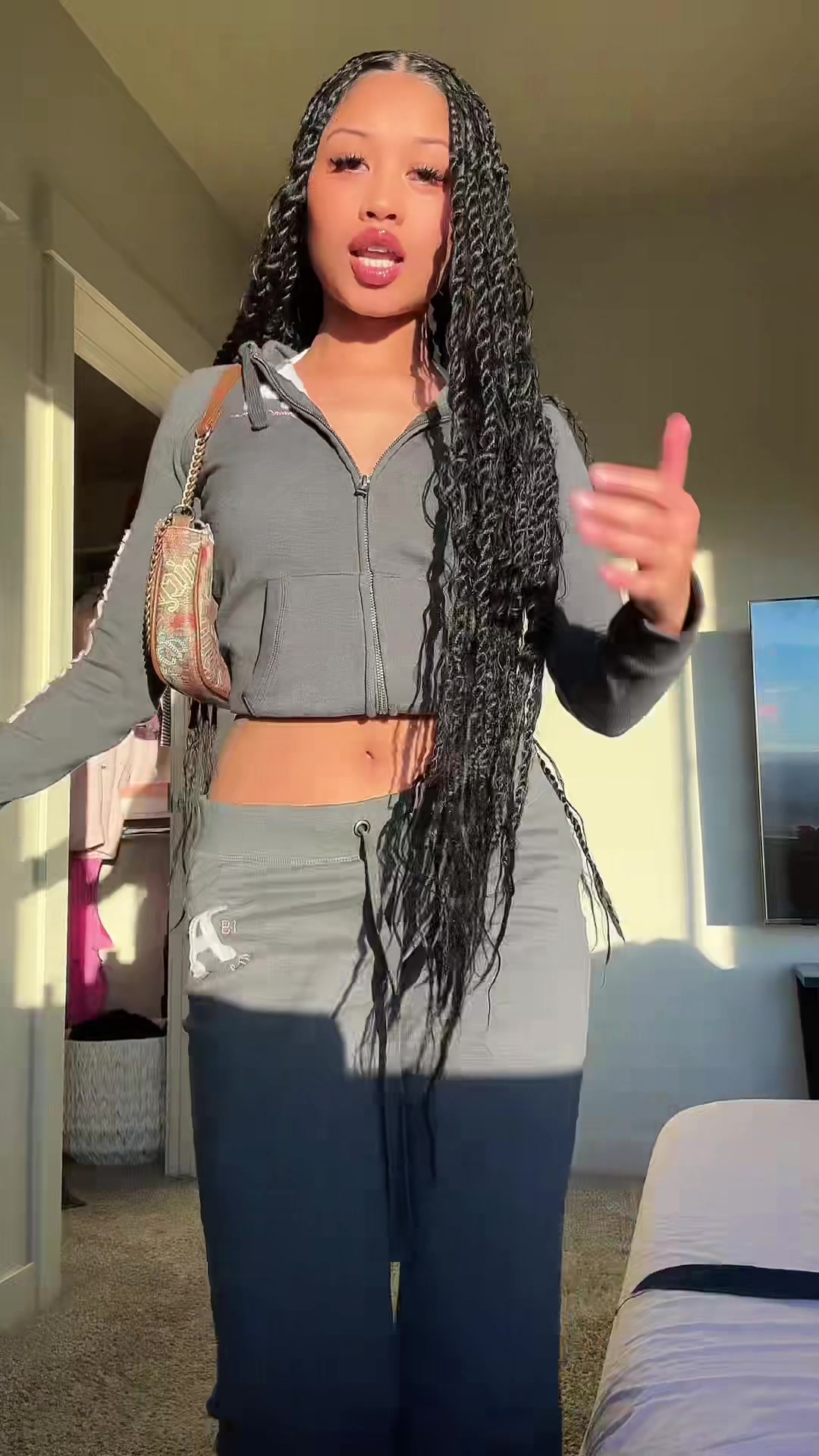@useranonymousaura