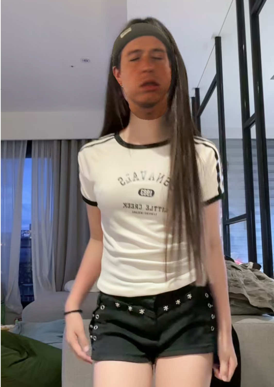 @妤乾