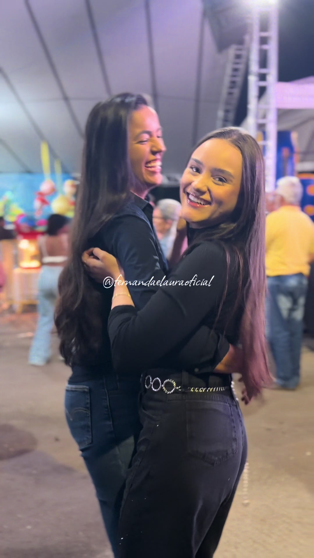 @Laura Machado Oficial