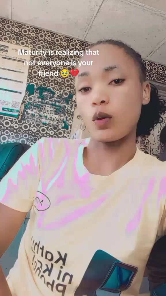 @hellenmulonga