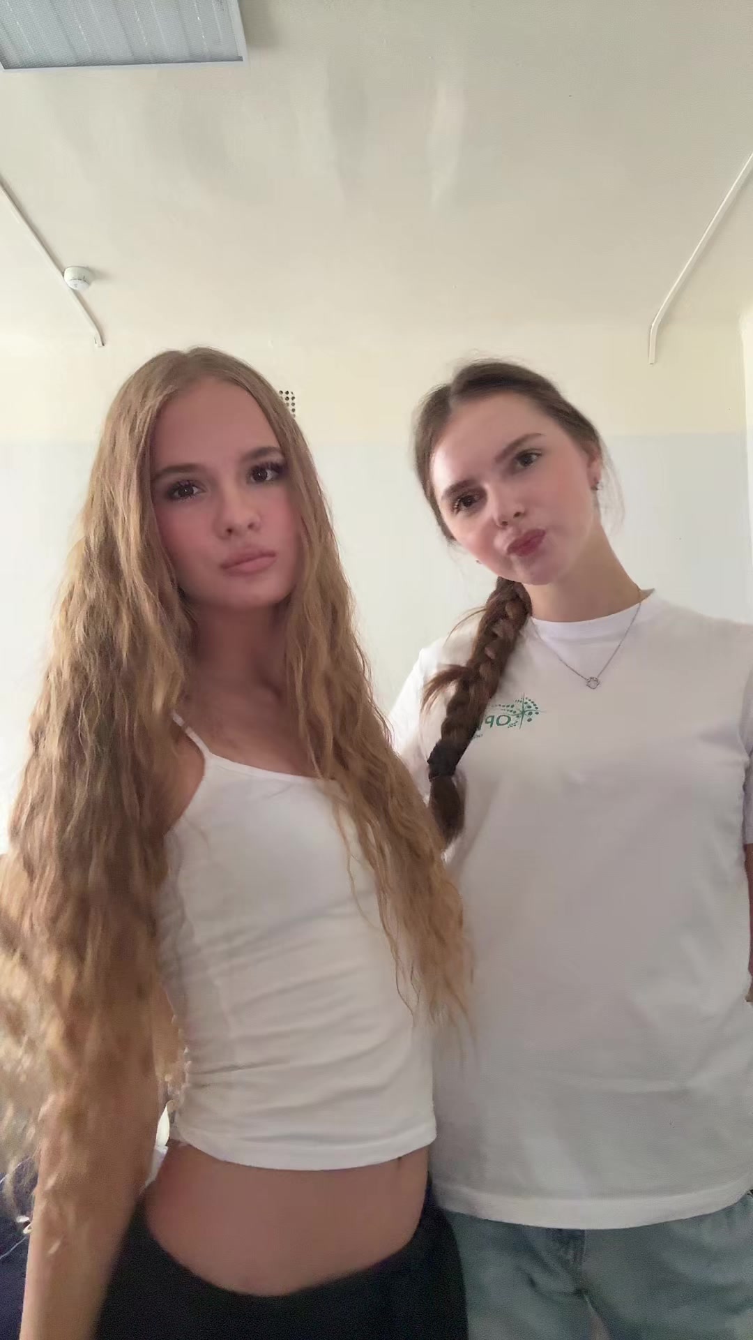 @лера