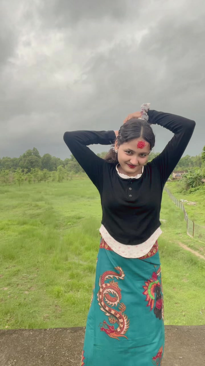 @झरना साउॅंद::::::🌷