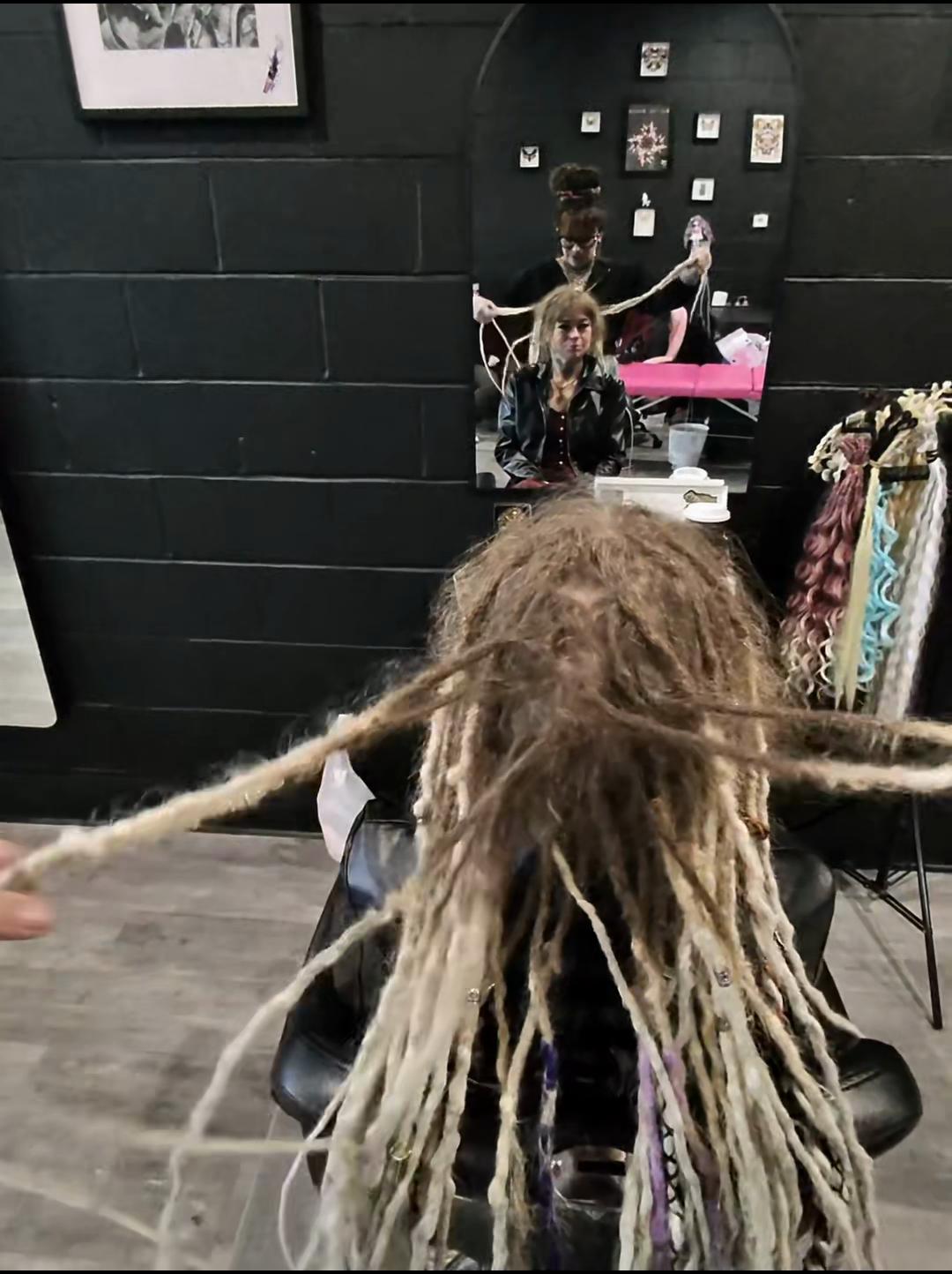 @Sj   💀  Tassie Dreadlocks