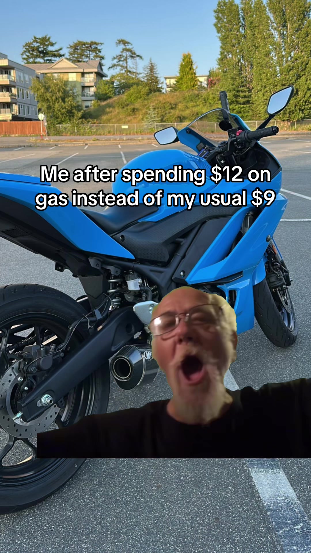 @Tessa 🏍️