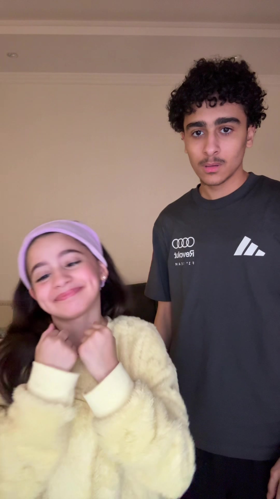 @𝐀𝐝𝐡𝐚𝐦𝐲𝐲