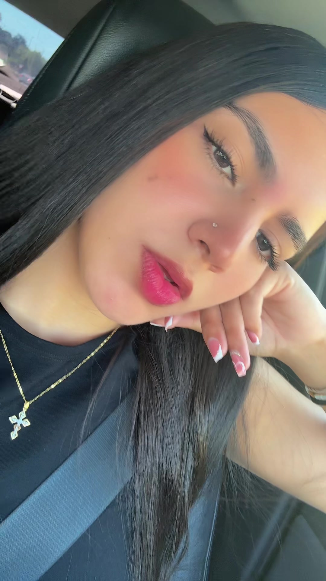 @Angie Cruz 🍓
