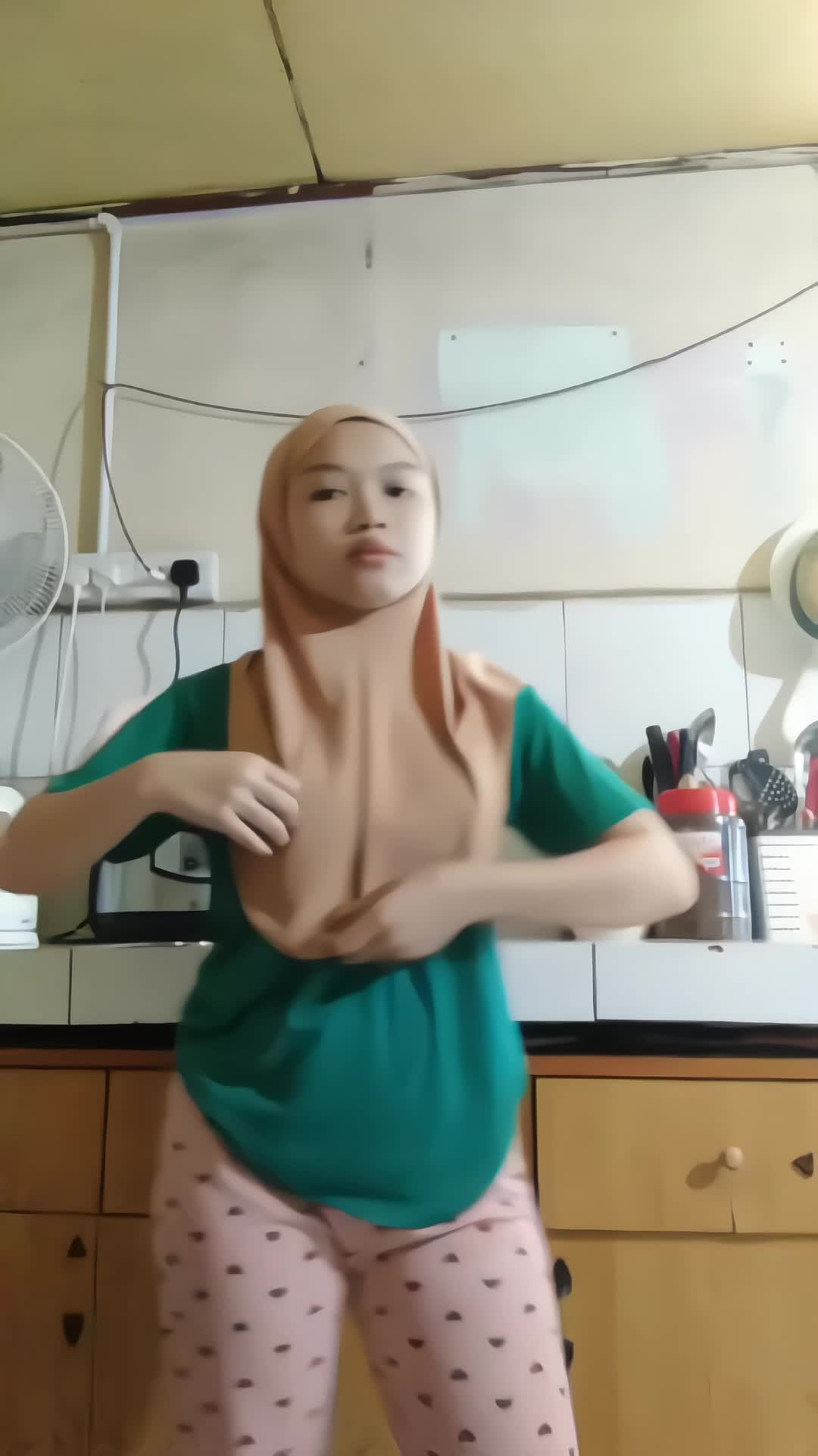 @user76081577875