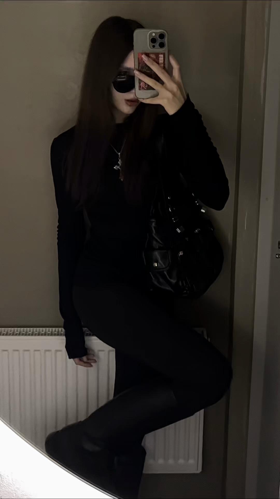 @anna