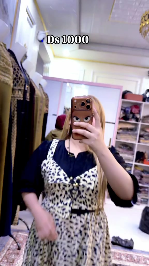 @Nayashoop