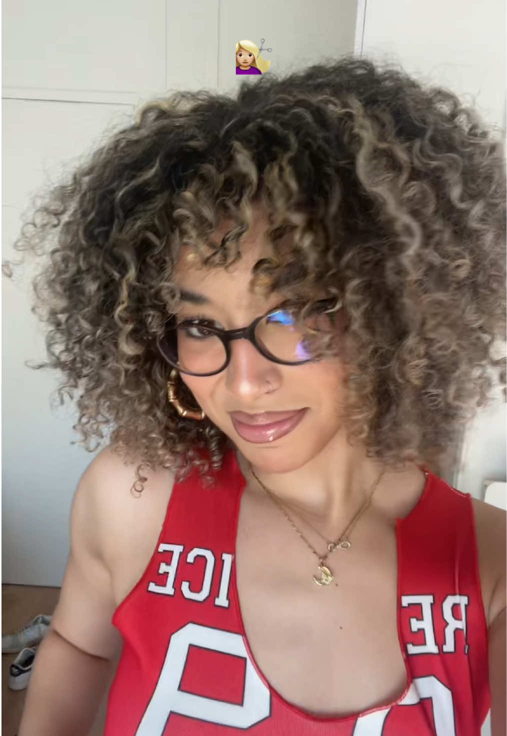 @Oumnxx