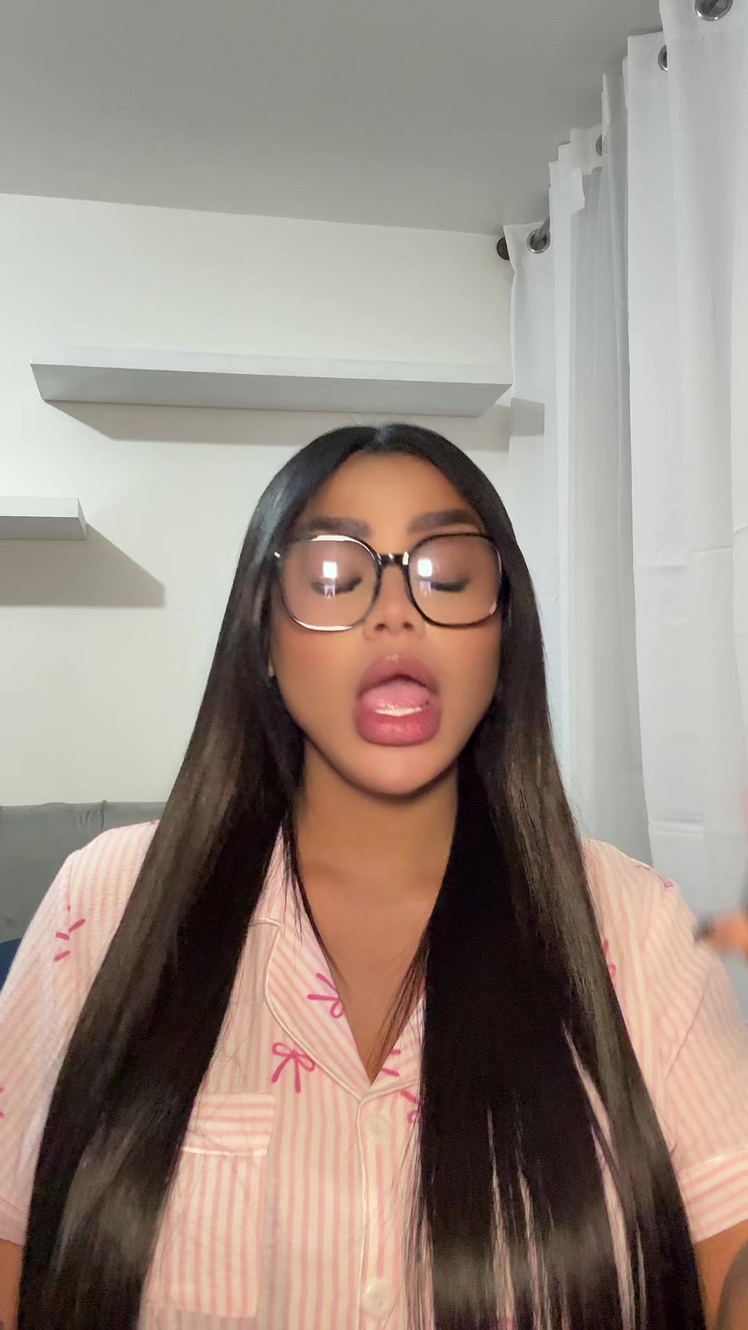 @Tatiqueenoficial 🦋