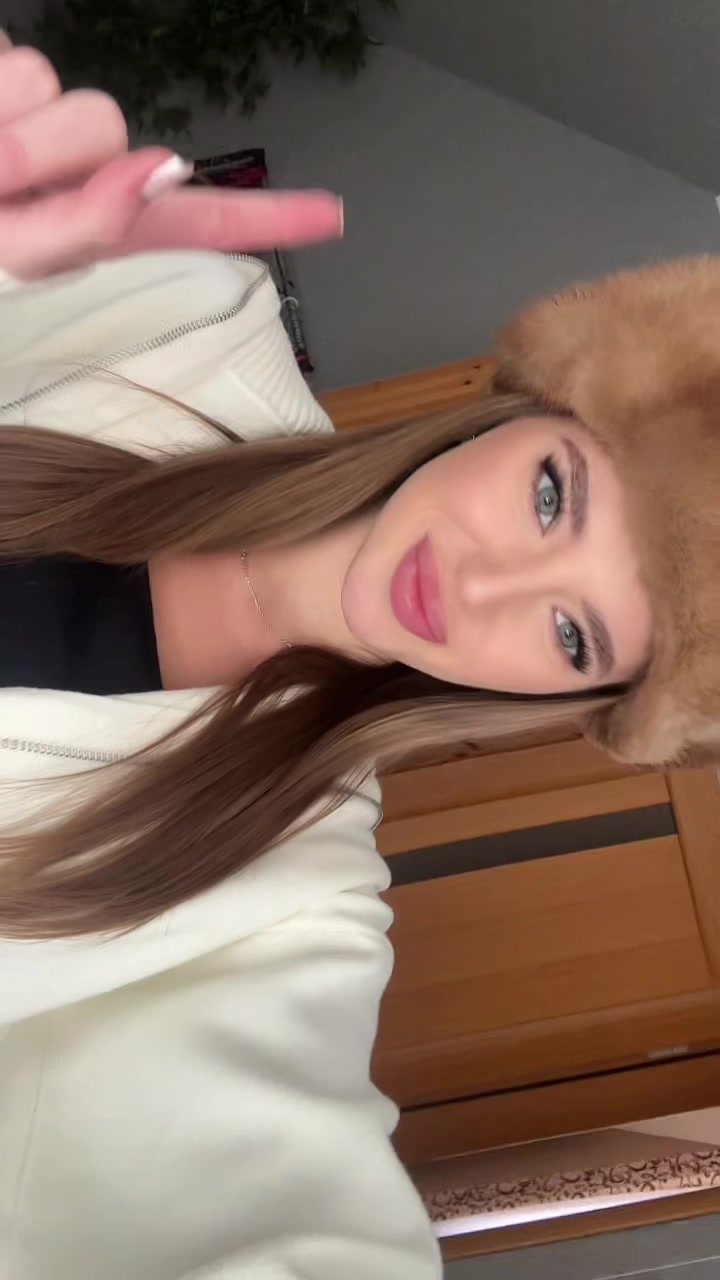 @Erika_Kem