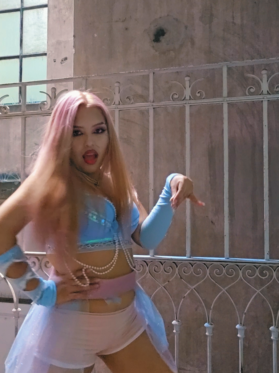 @ICEQUEEN✨️