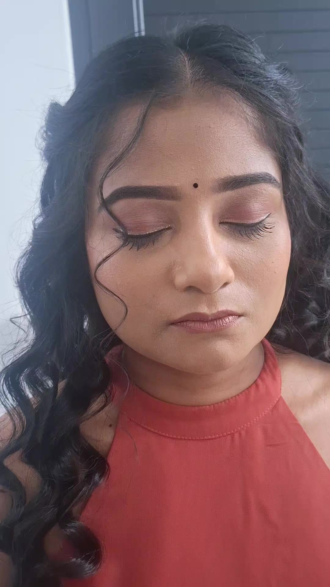@Ashna_MUA🦋