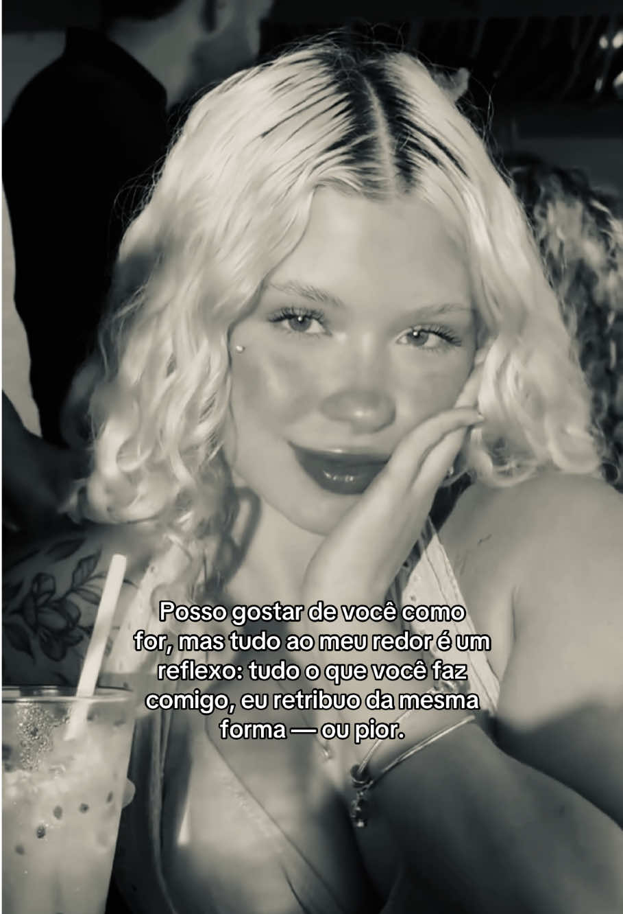 @✶