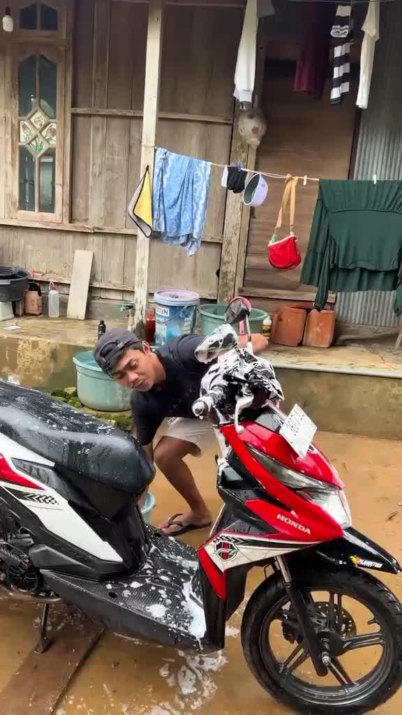 @𝐖𝐚𝐡𝐲𝐮 𝐀𝐥𝐠𝐚𝐫𝐞𝐬𝐭𝐚