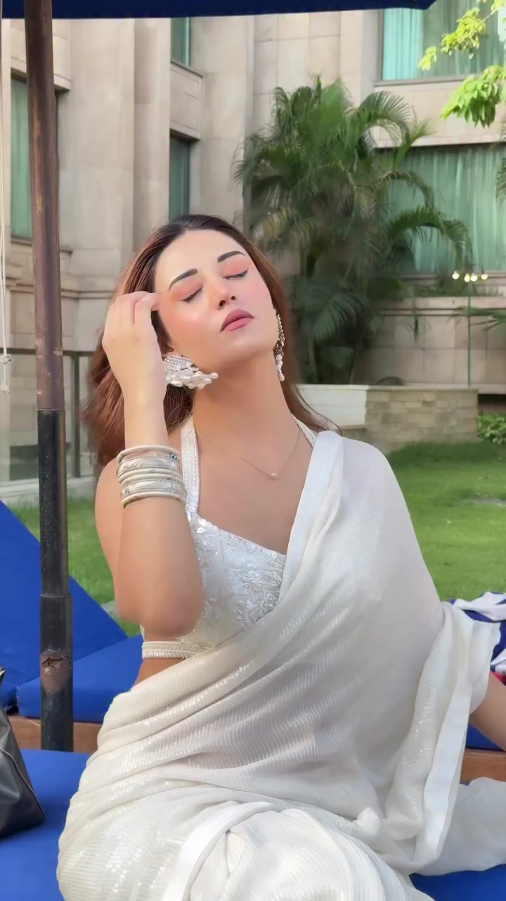 @🌼 HANDE ESCREL 💫