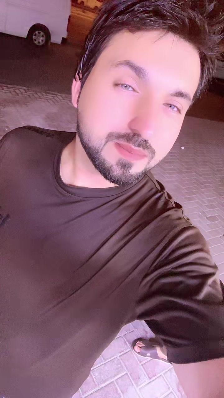 @Wajahat PTI 🐆