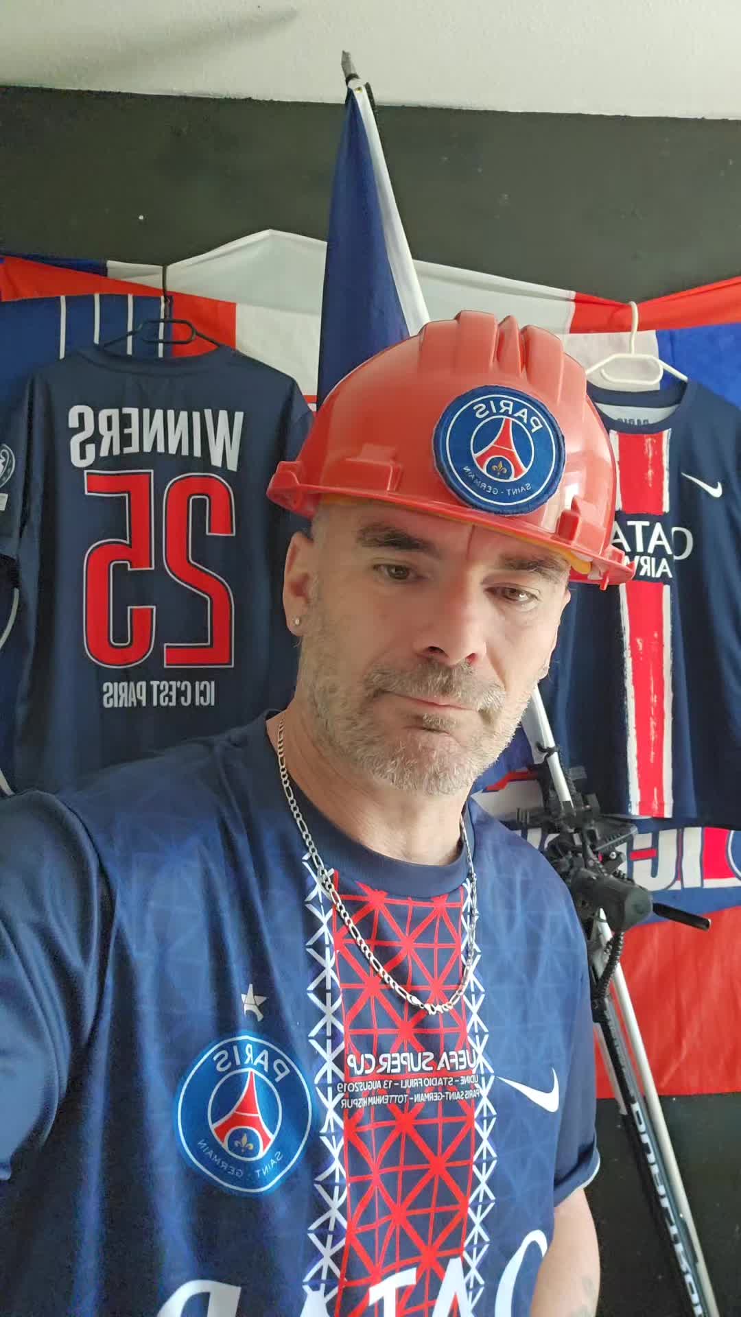 @le français 🇨🇵