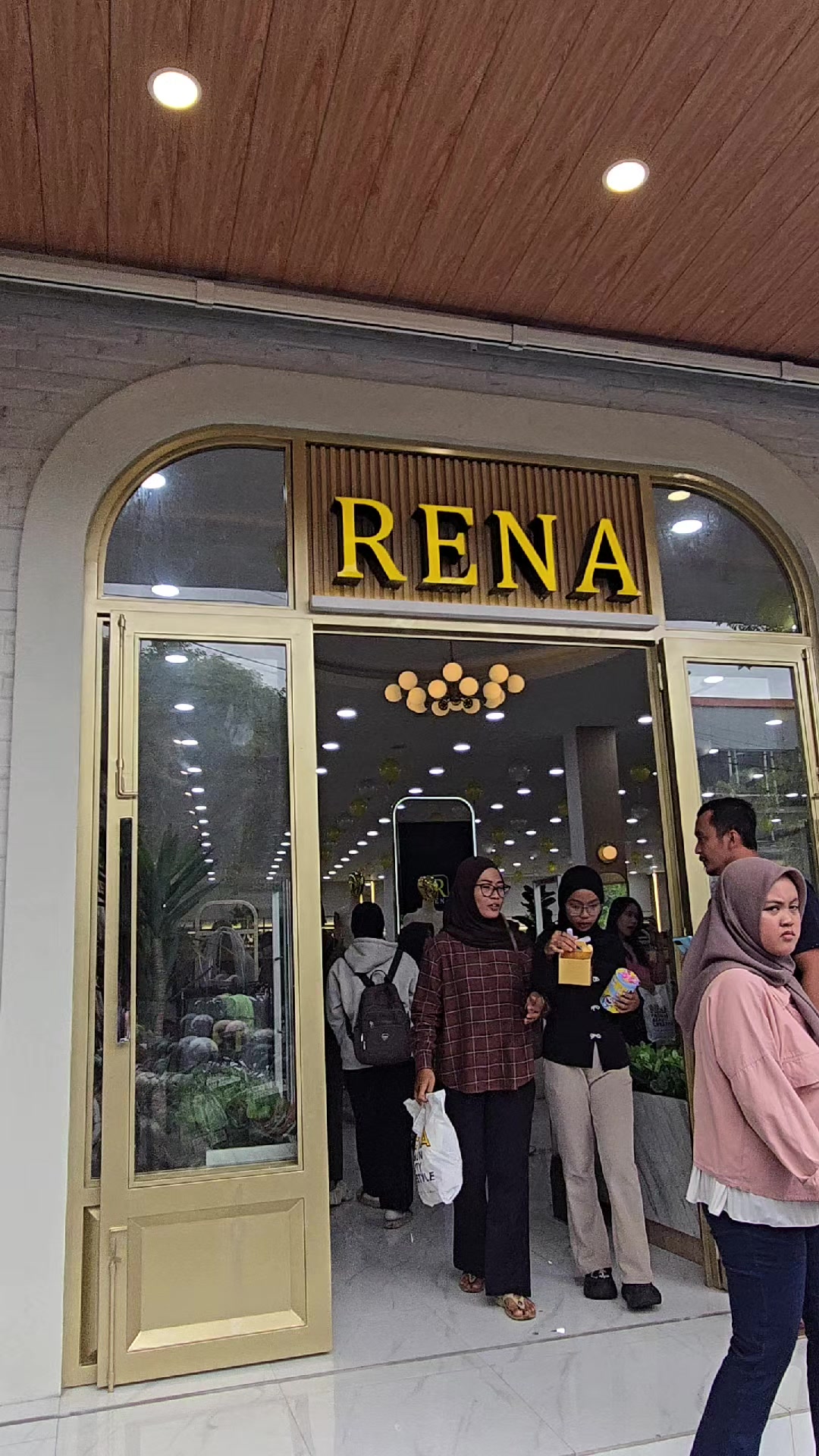 @🇲🇨ryfai菲達🇹🇼