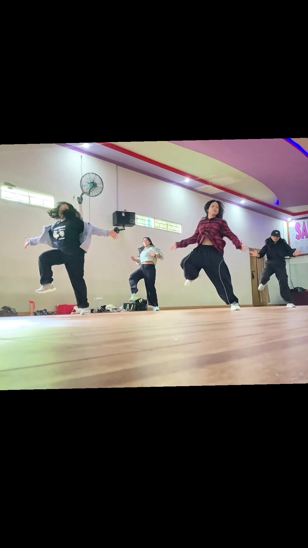 @vay_dance