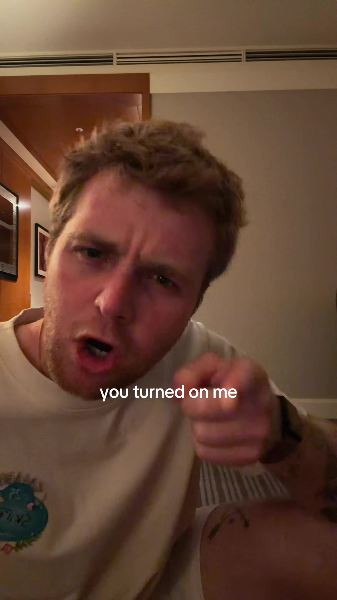 @Alex Warren