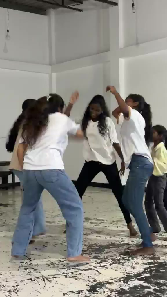 @DhanuPerera