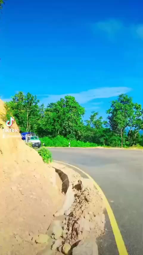 @mW TA sOjHo DriVeR 😜😜🙏🤙👊