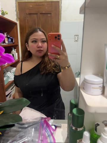 @April Nicole