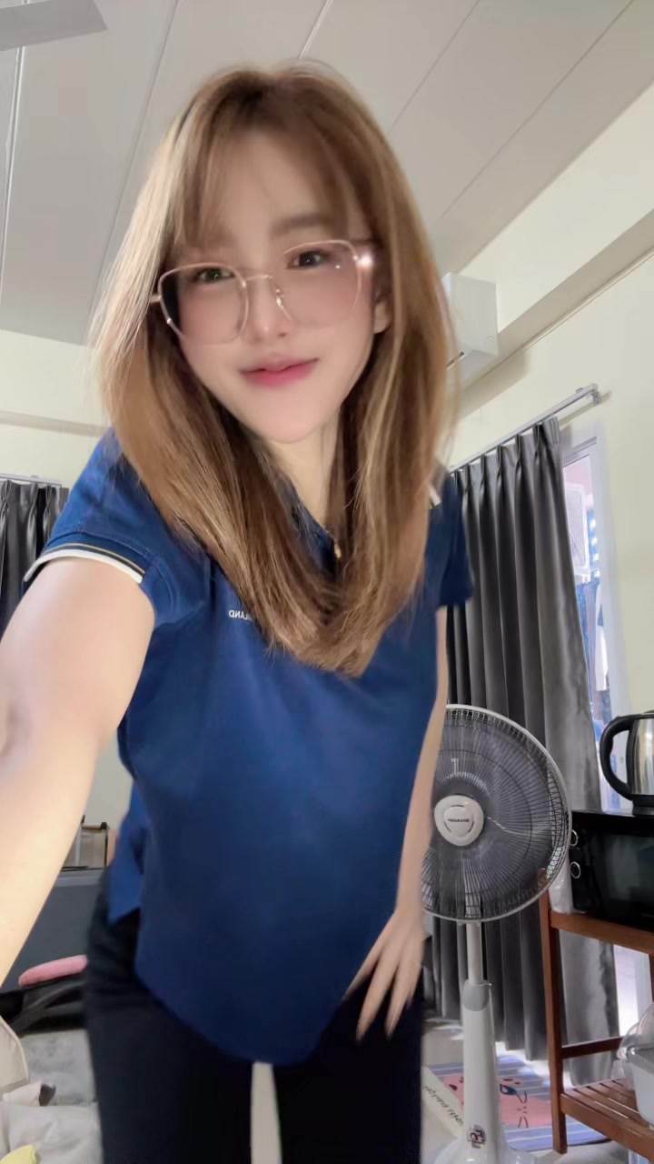 @น้องแว่น.