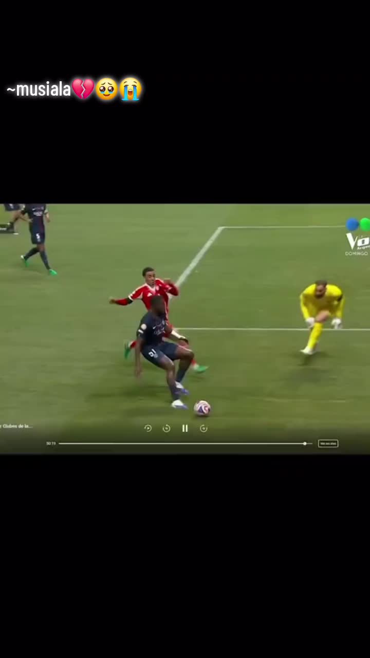 @~F C B 《♡》A VIE 💙❤️