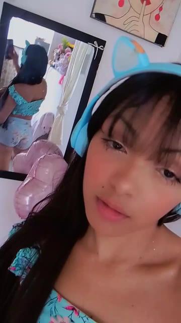 @MiaDebora🍒
