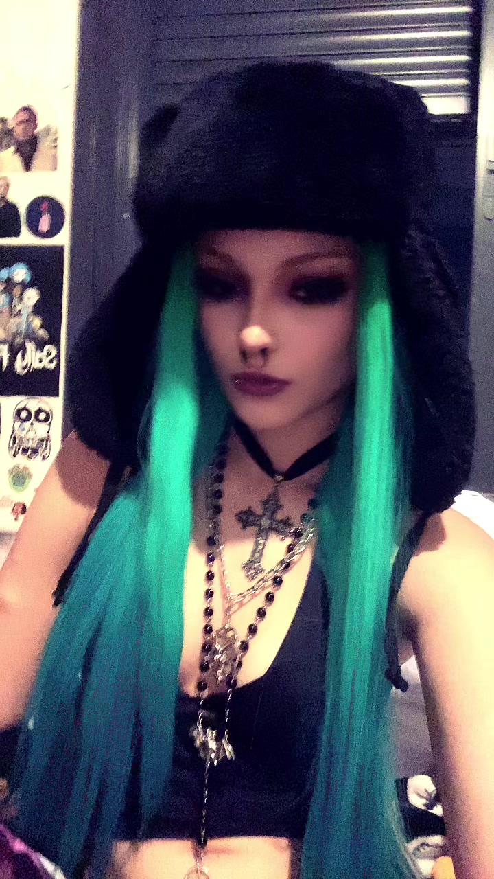 @ivanooo - (ele/dele)