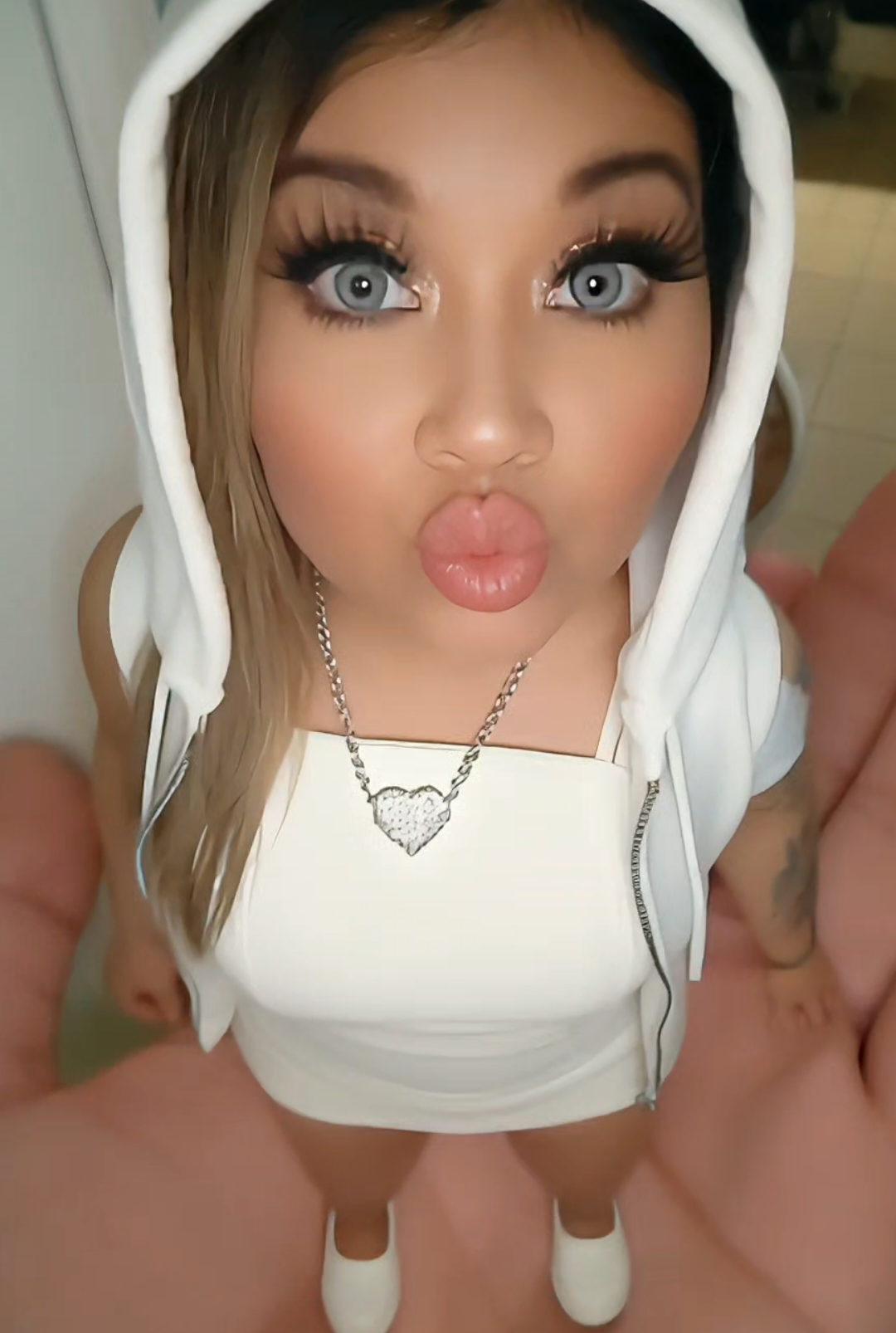 @DeeVee