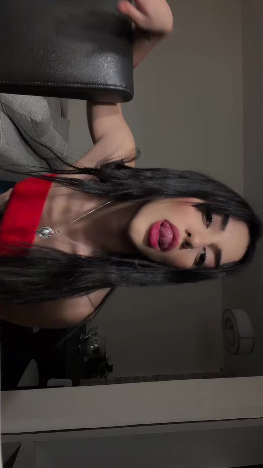 @Kiana