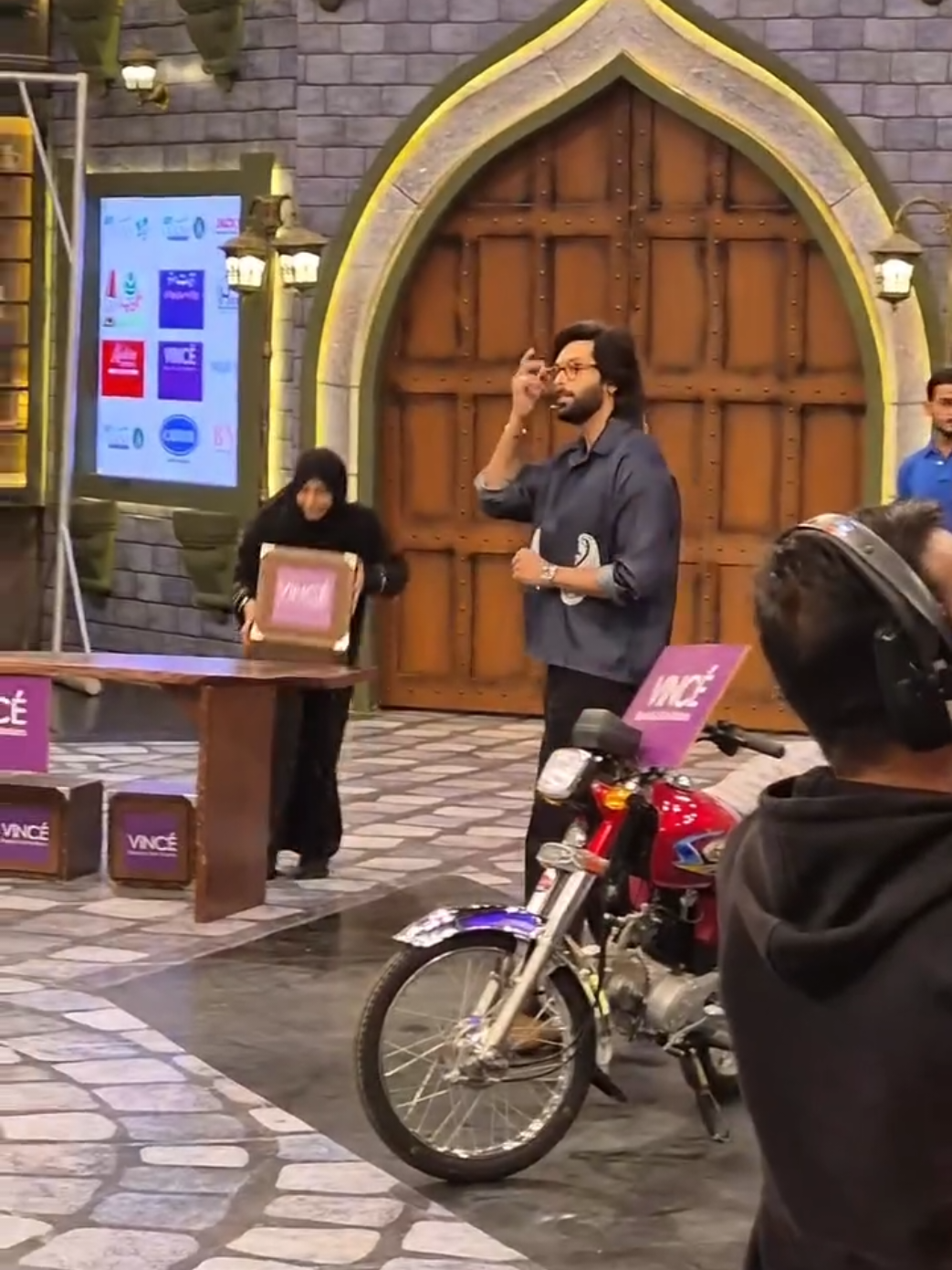 @Fahad ka show