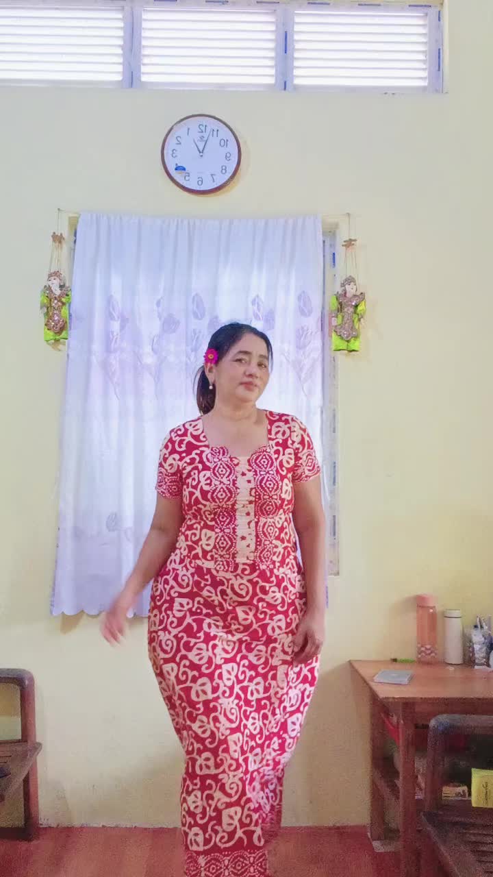 @Sandar_Thein_Official