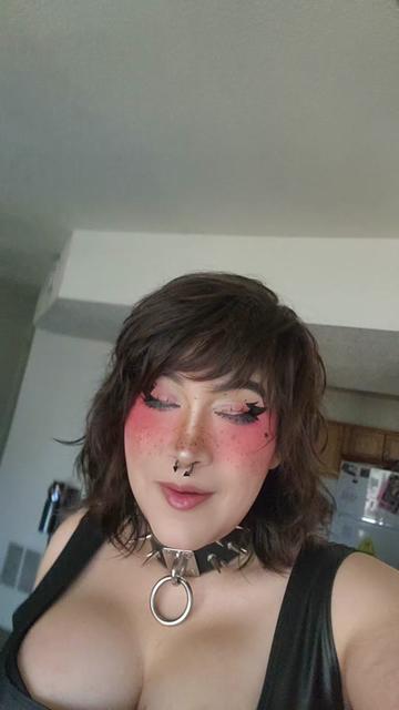 @CatFrills